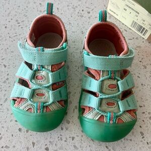 Keen Newport H2, Cockatoo/Coral, Size 7